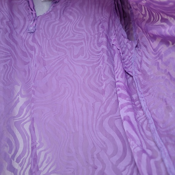 Torrid Tunic Top Velvet Burnout Flowy Sheer Blouse Purple Long Sleeve Sz 2 NWT - Picture 13 of 13
